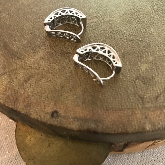 14K White Gold & Diamond Earrings - Picture 3 of 6